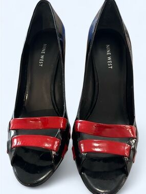 VINTAGE 80’S NINE WEST Size 8.5 BLACK/RED PATENT LEATHER SEVEN SIDED HEEL PUMPS
